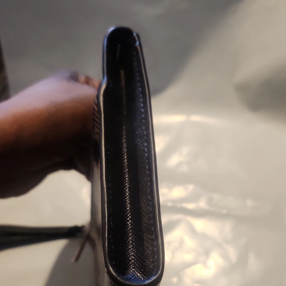 Kate Spade Black & Pink Floral Large Wristlet EUC - Picture 8 of 10